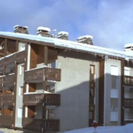 Apartment 2 Pieces Pour 6 Personnes, Cabine, Parking, Au Coeur Du Village, Proche Des Pistes - Fr-1-572-166