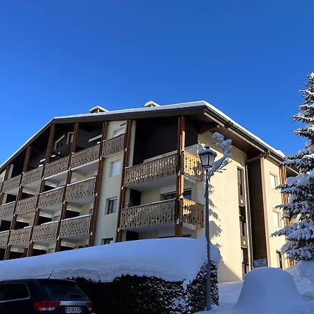 Apartment 2 Pieces Pour 6 Personnes, Cabine, Parking, Au Coeur Du Village, Proche Des Pistes - Fr-1-572-166 *